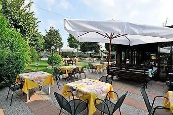 Hotel Johnson Peschiera del Garda Włochy
