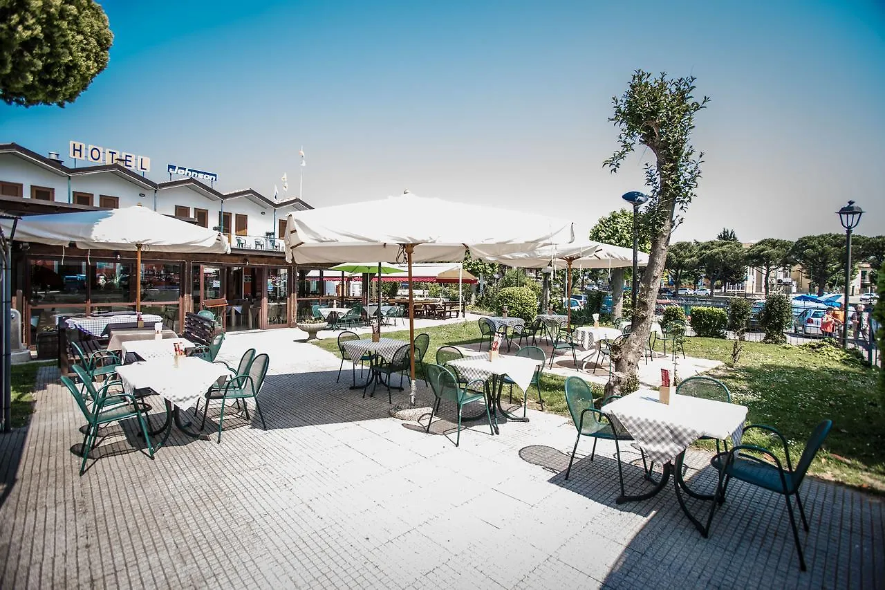 Hotel Johnson Peschiera del Garda
