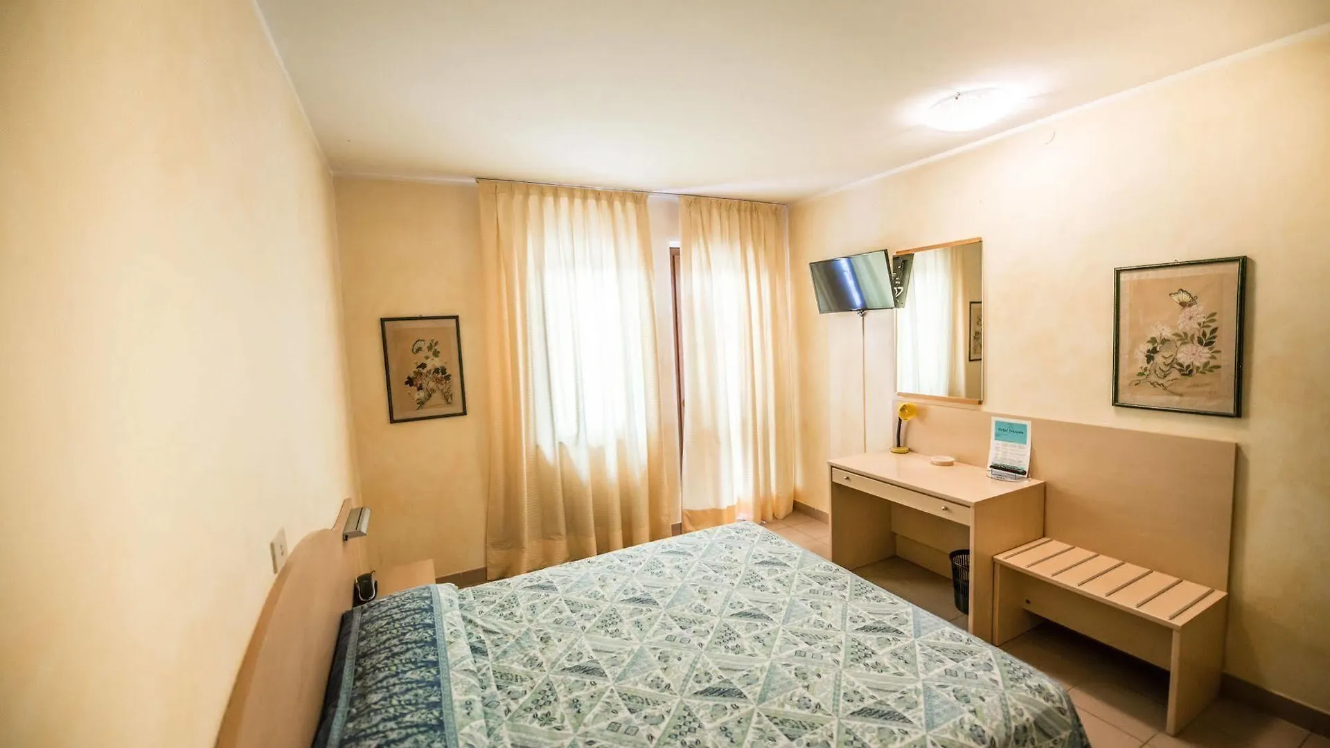 Hotel Johnson Peschiera del Garda