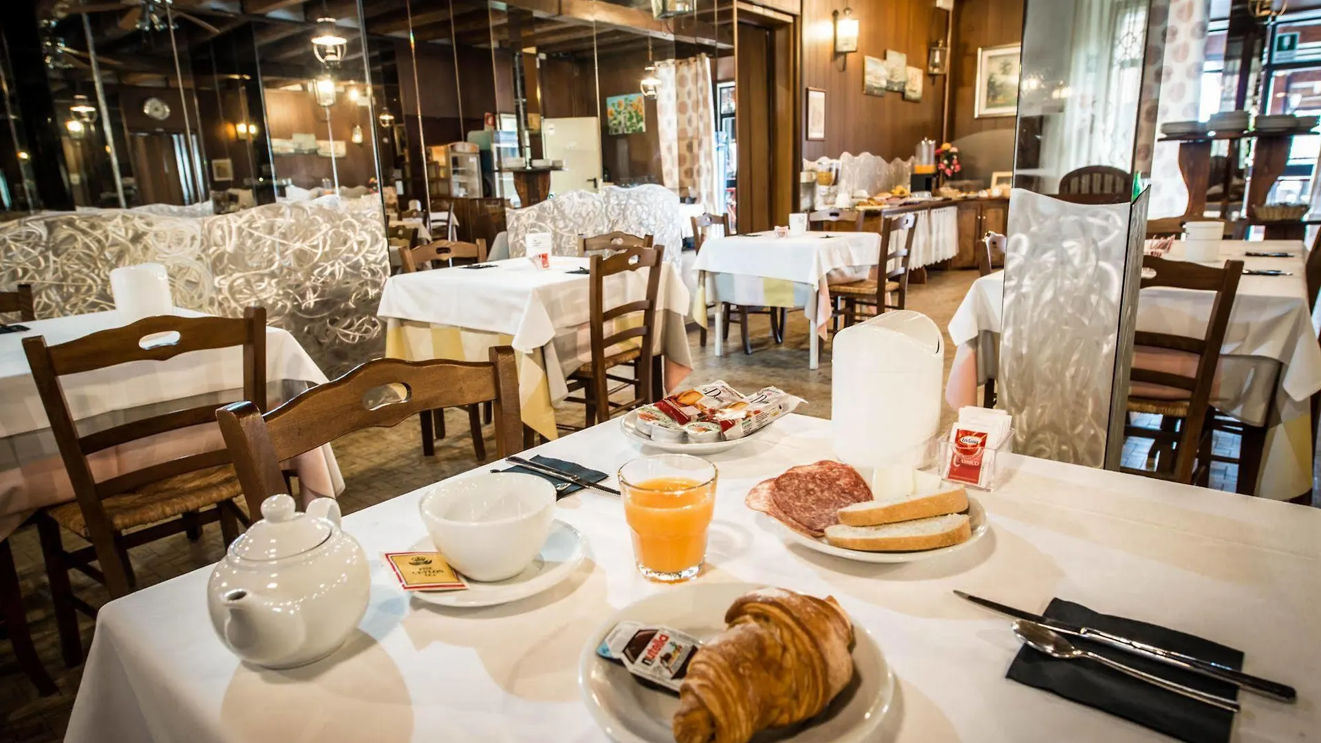 Hotel Johnson Peschiera del Garda Włochy