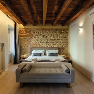Pensión La Casa In Paese