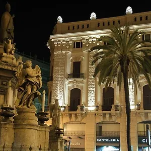 palazzo-moncada-apartment.sicilyhotelsitaly.net/